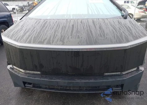 2024 Tesla Cybertruck All-Wheel Drive from USA, damaged, VIN 7G2CEHEDXRA000654